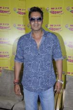 Ajay Devgan at radio mirchi in Parel, Mumbai on 8th Feb 2013 (7).JPG